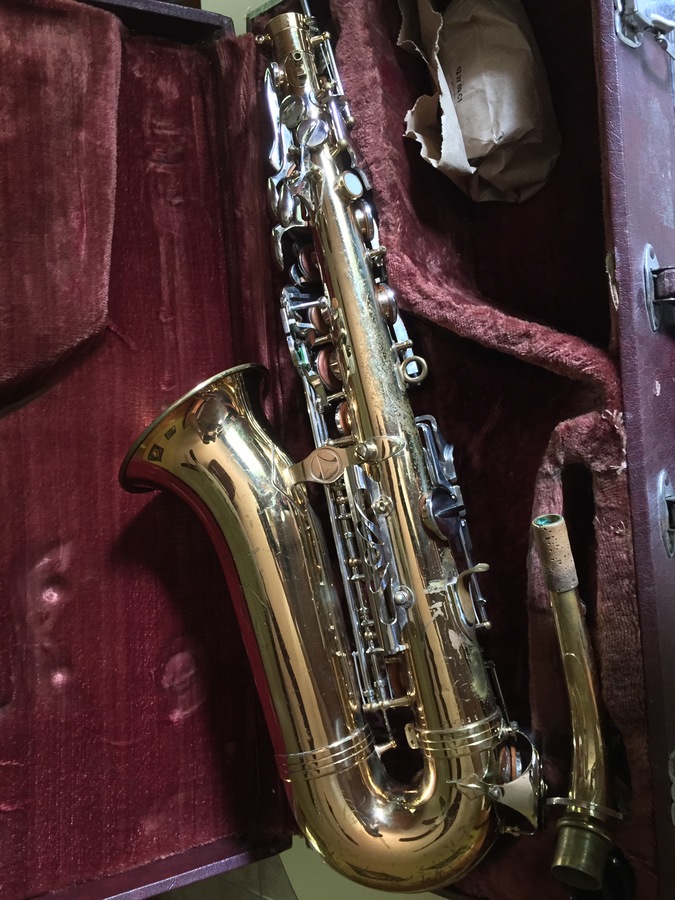 Vito Alto Saxophone Serial Number #08595